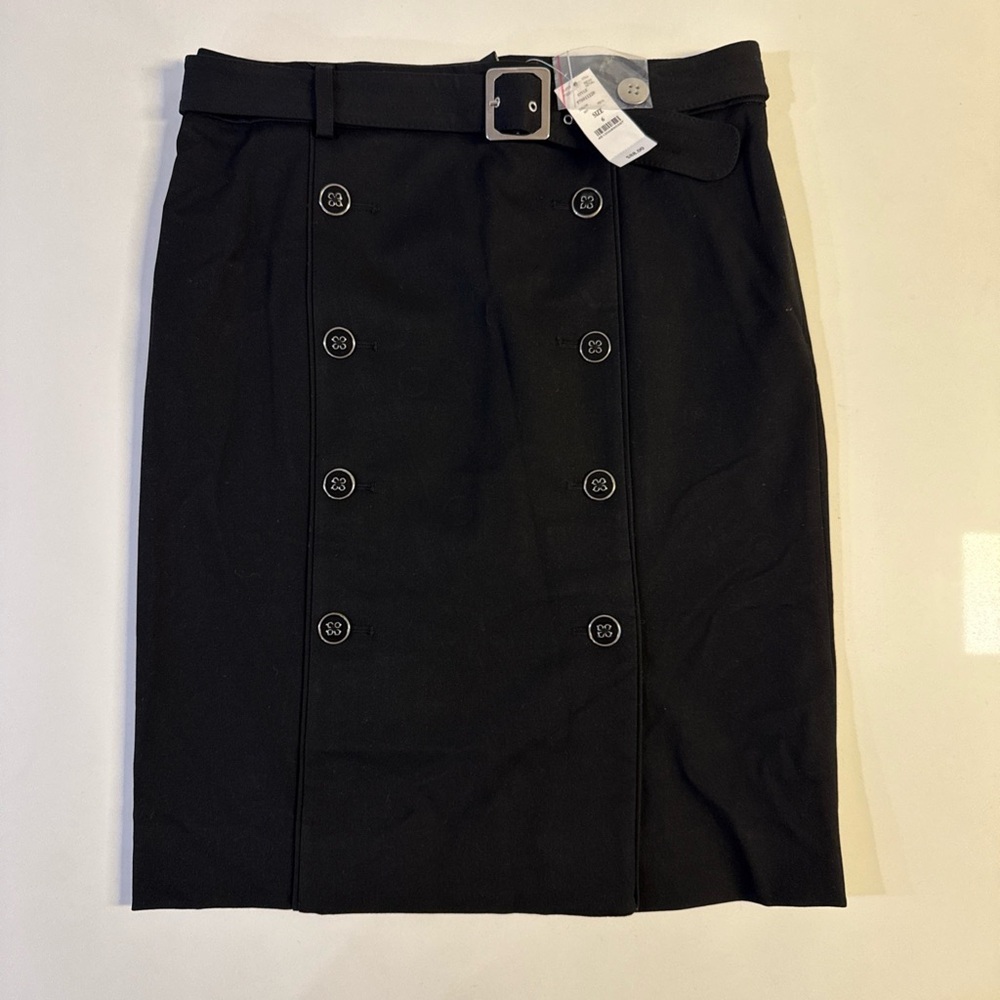 New White House Black Market 8 Button Straight Skirt Size 6